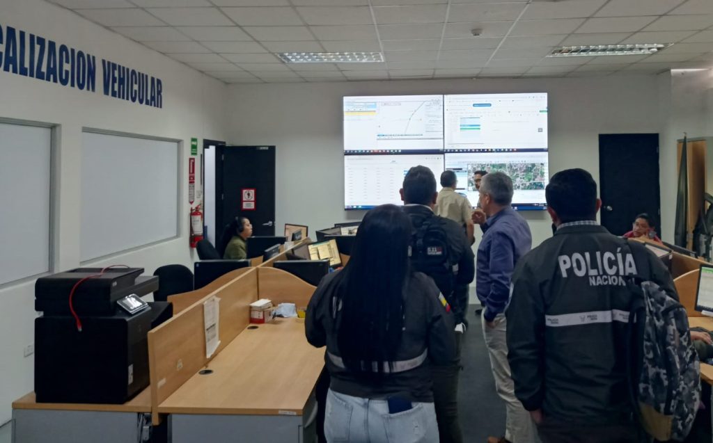 Trabajo en conjunto con la Policía Nacional en casos de robos.